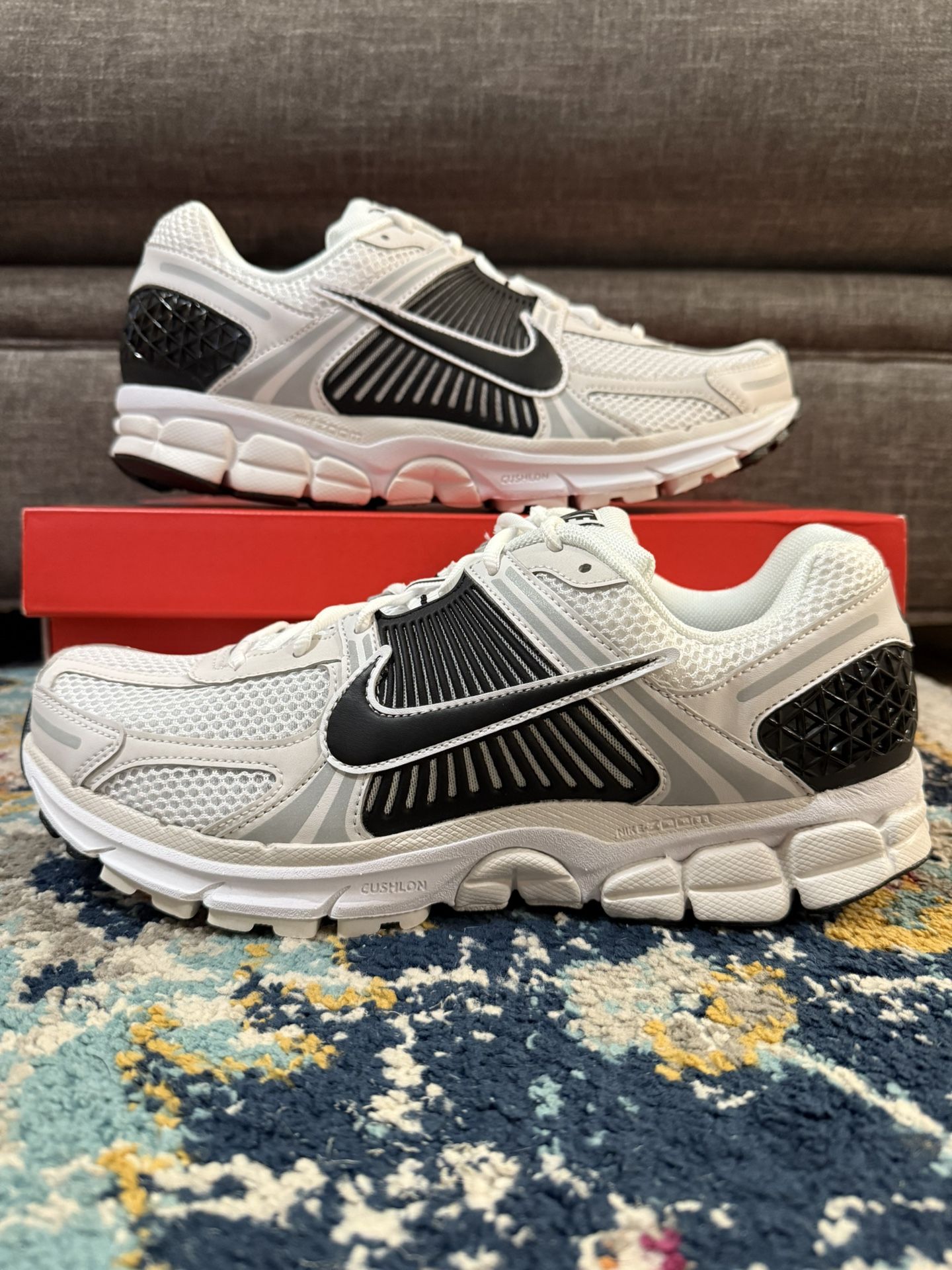 Nike Air Zoom Vomero 5 “White Black”