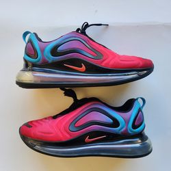 Nike Air Max 720 Red Gradient Blue Fury Sneakers Size 10.5 CJ0766-600 Men's 
Pre-owned
Come As is, please look at the picture before purchasing