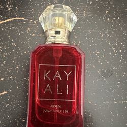 Kayali perfume