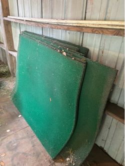 Horse stall mats