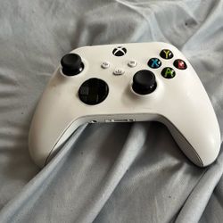 XBOX ONE CONTROLLER 