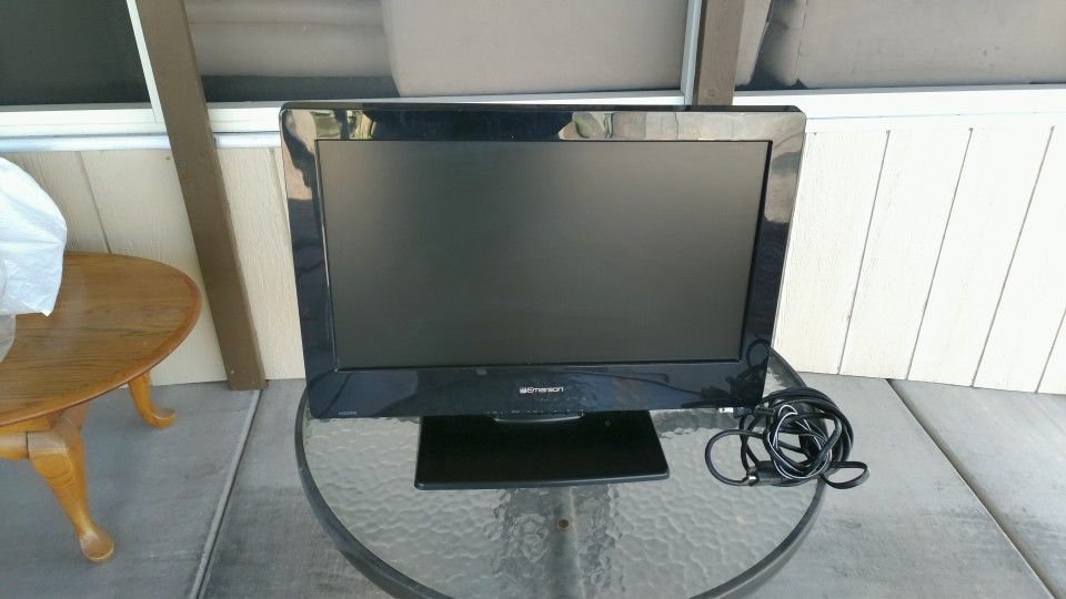Emerson 19 Inch TV-DVD Combo
