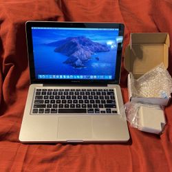 MacBook Pro 15 inch 8 GB RAM 640 GB hard drive
