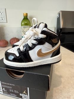 Jordan 1 Mid SE Toddler Sneakers Size 4C