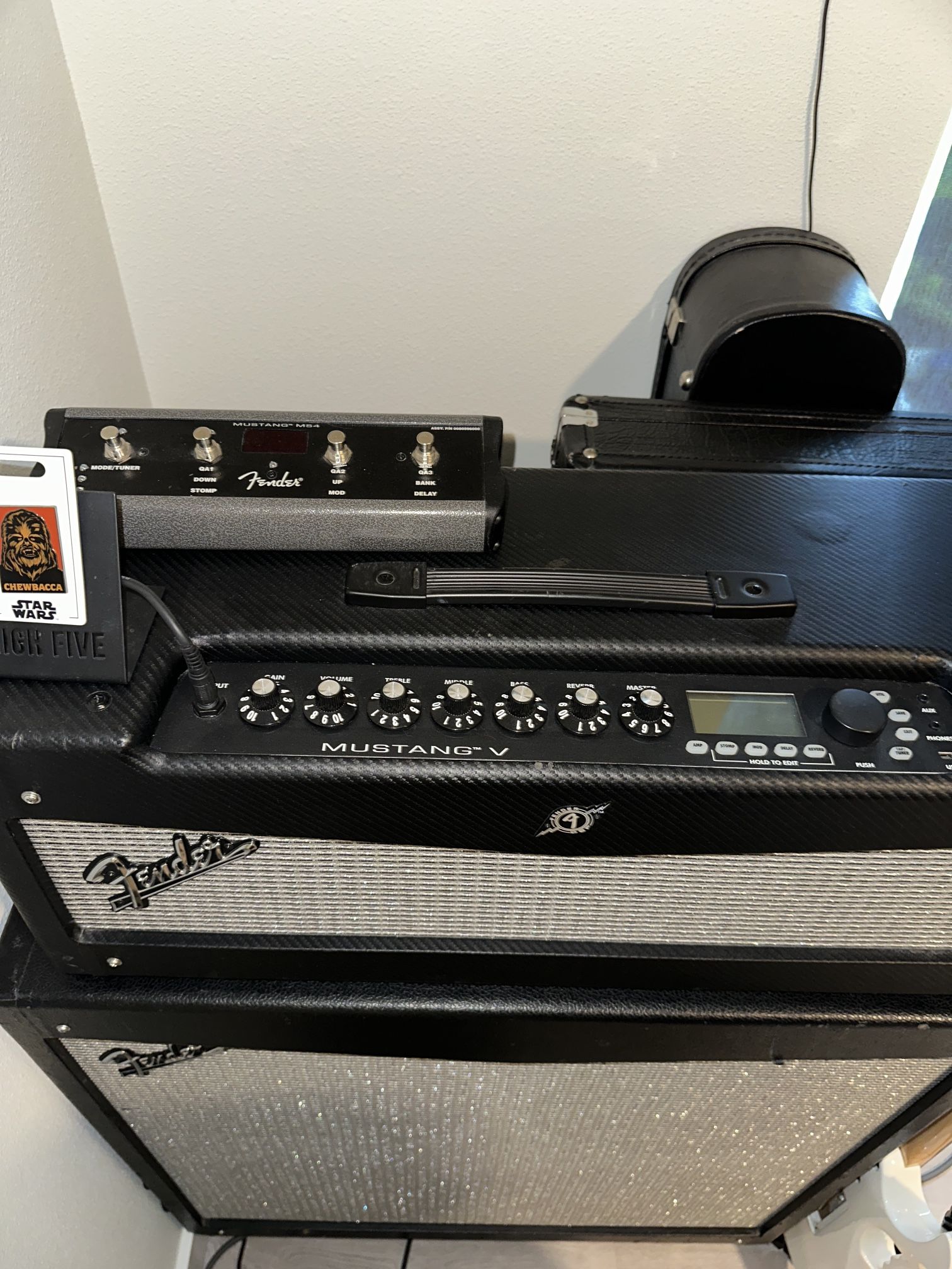 Fender Mustang V
