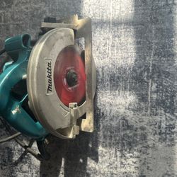 Makita Saw