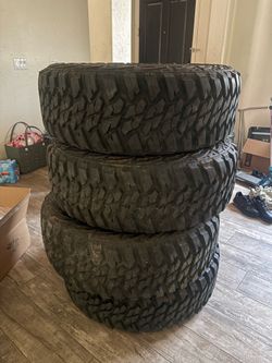 37 x 12.50 R17 M/T
