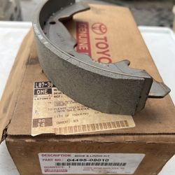 Toyota OEM Brake Shoe Rear 98-2003 Toyota Sienna Van 