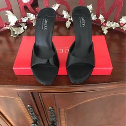 Guess Patent Size 7