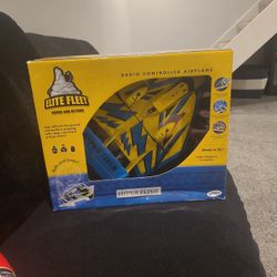 Hyper Flyer Radio Controlled Airplane