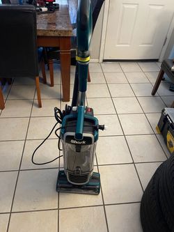 Vacuum shark navigator nv250