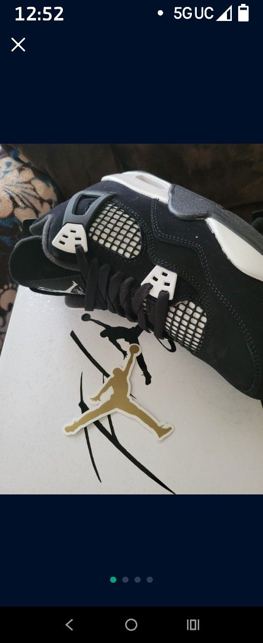 Jordan 4 White Thunder size ,11,12