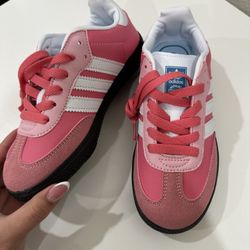 NEW GIRL SAMBAS