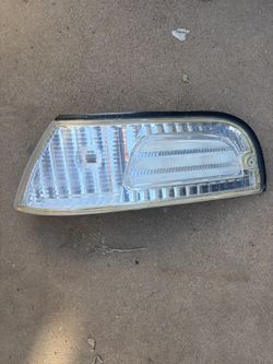 Crown Victoria Corner Light