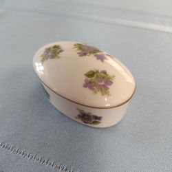 Vintage Porcelain Trinket Box