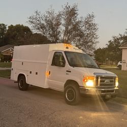 2015 Ford E-350