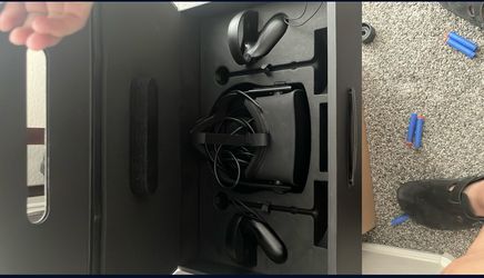 oculus vr headset with sensor