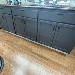 Cabinets / Storage 