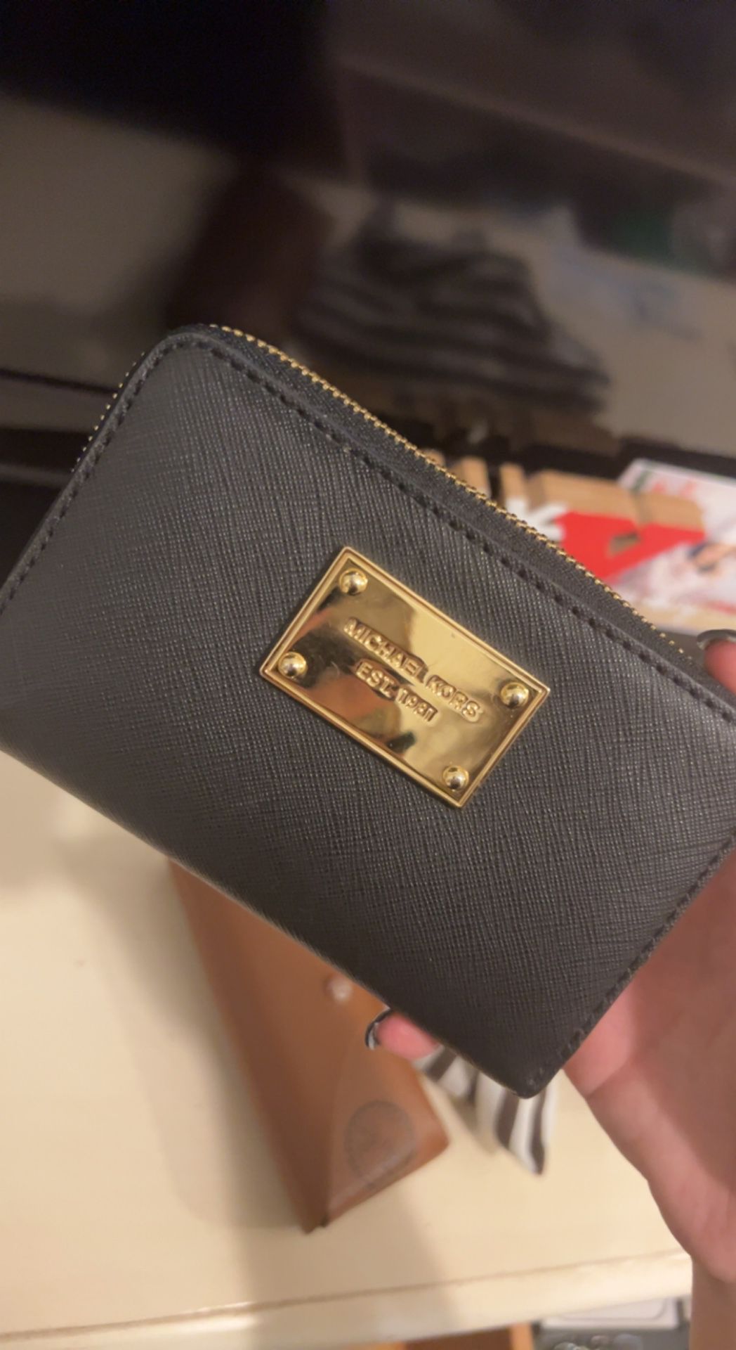 Michael Kors Wallet Men for Sale in Cohoes, NY - OfferUp