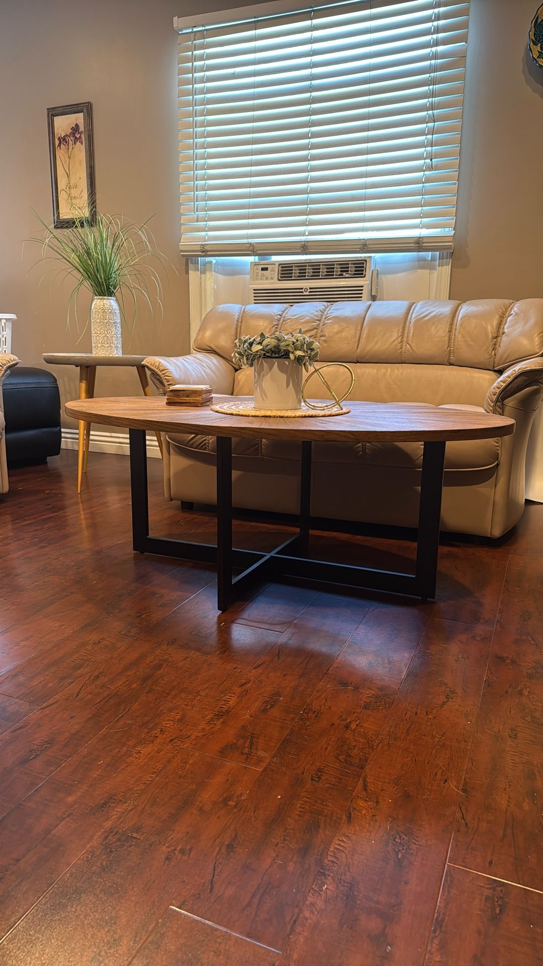 Coffee Table With Matching End Tables