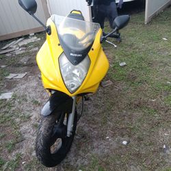 Suzuki Motorcycle  2004