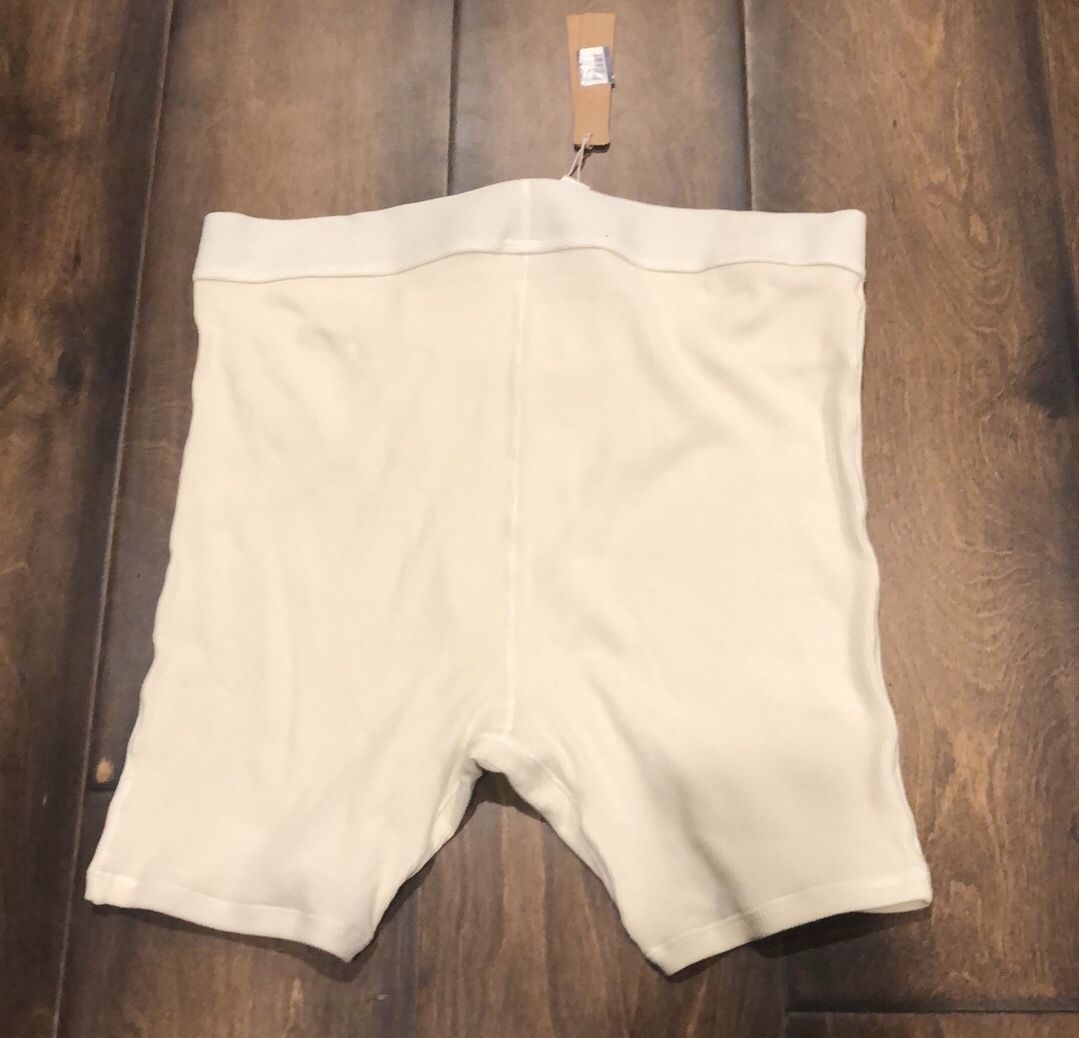 Skims NAKED BOY SHORT NWOT for Sale in Lombard, IL - OfferUp