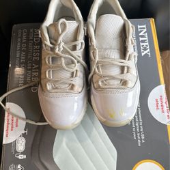 Jordan 11 Size 3y 