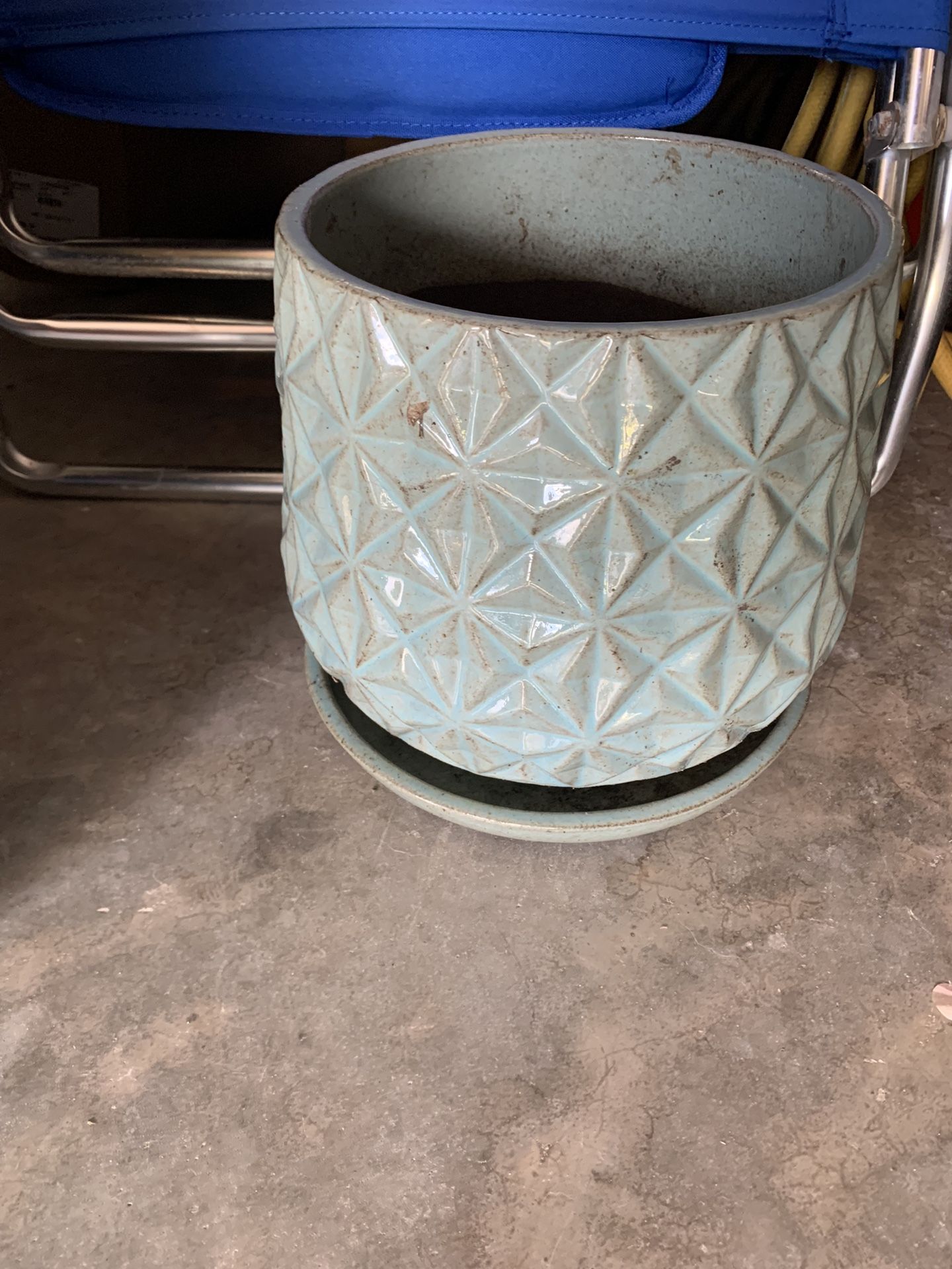 Tall Large Flower Pot With Water Tray & Drain, Has Recessed Geometric Design 10 Inches High By 9 Inches Wide