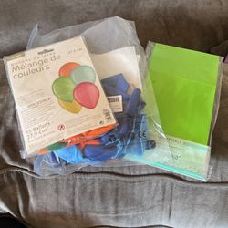 Balloons & gift bags 