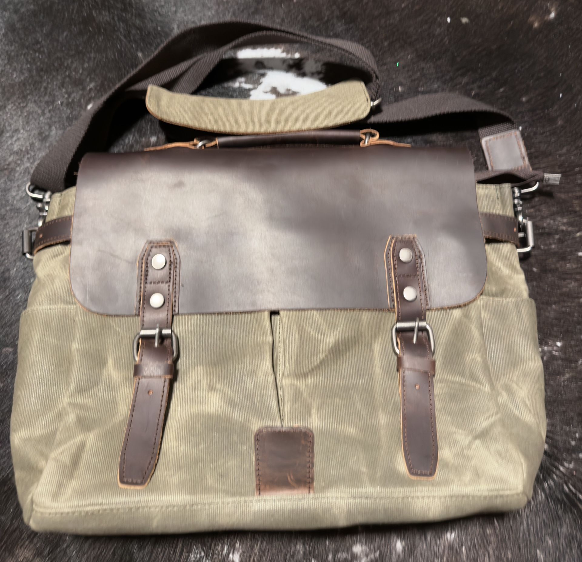 Paul Richard Waxed Canvas & Leather Camera Bag New