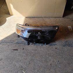 2020-2023 Ford Explorer Headlight Full LED RH OEM 