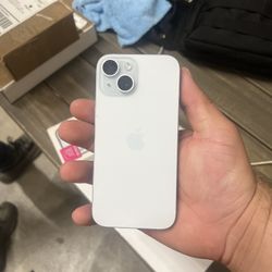 iPhone 15 (128 Gig) Small Yellow Blemish 