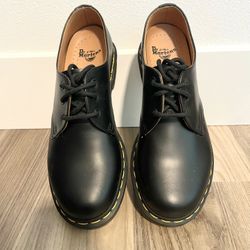 Brand-New Women’s Dr. Martens - Size 8
