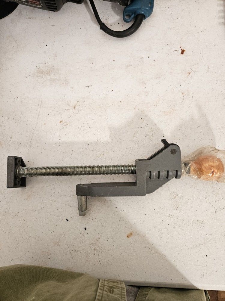 Ridge Miter Saw Clamp