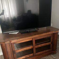55 Tv Stand Credensa  WithTwo Slidind Door Include TV
