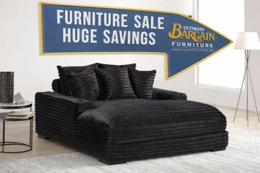 Modern Ribbed Chaise Lounge – Contemporary Comfort 🖤
