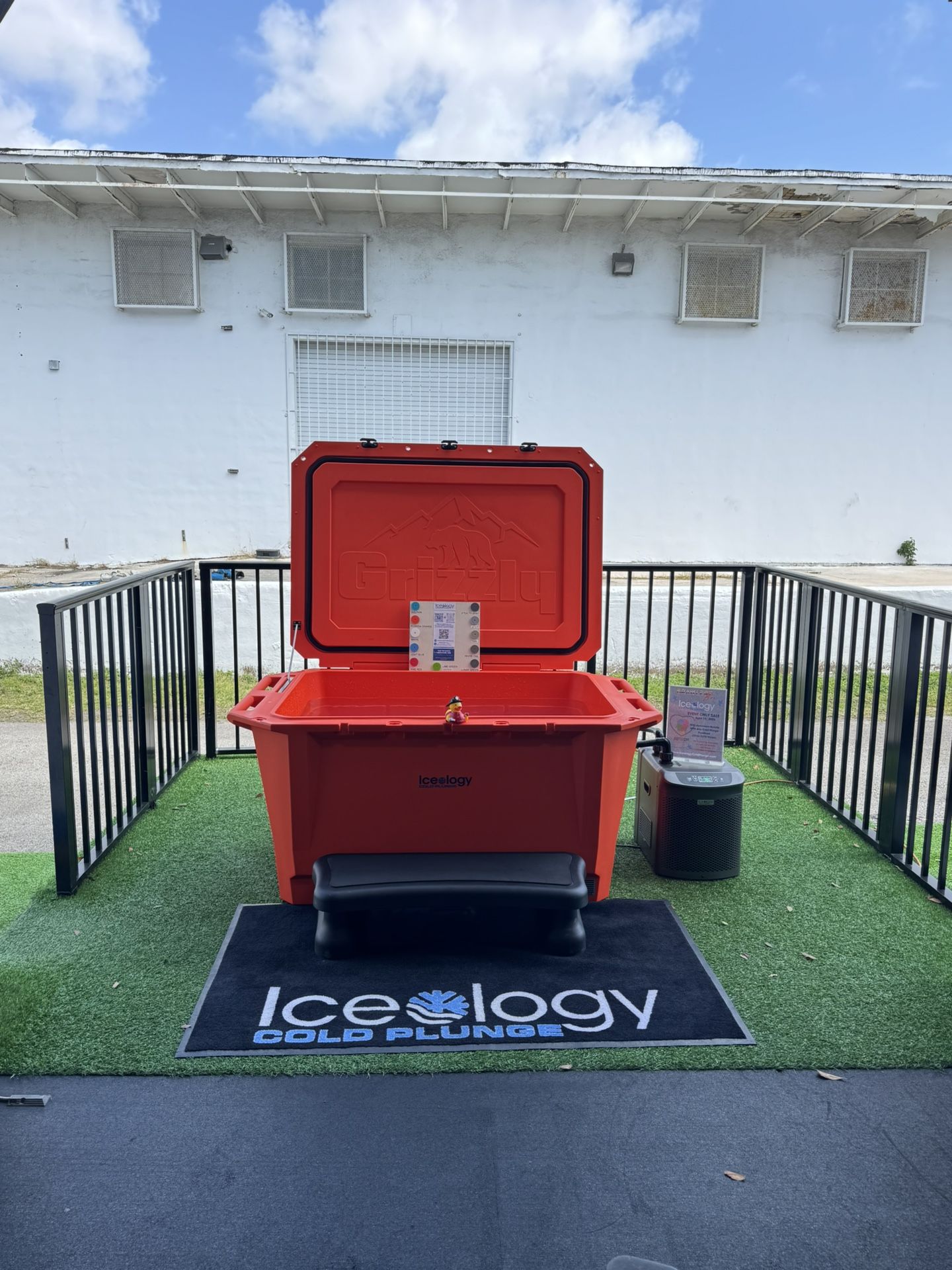 Iceology Cold Plunge (Ice Bath, Cold Tub)
