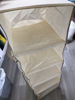 Hanging closet organizer