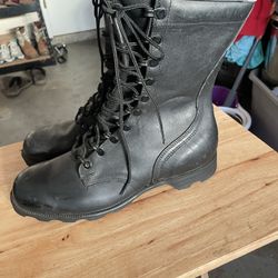 The Army Boots, Size 10 For Men