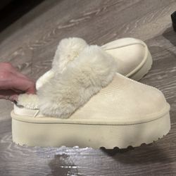 UGG DUPES size 10
