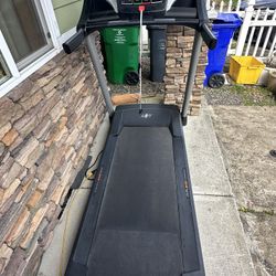 Nordic track Treadmill 