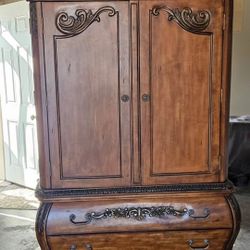 Armoire Entertainment Center