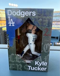 KYLE TUCKER BOBBLEHEAD 2026