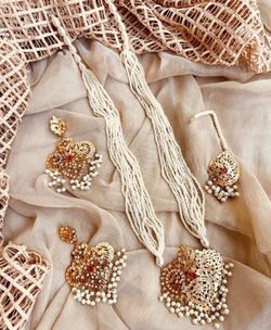Gold-Tone Pearl Jewelry Set with Red Accents