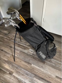 Taylor Made RAC used golf clubs with Ping bag
