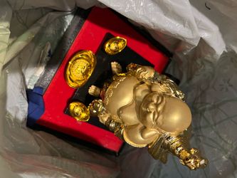 GOOD LUCK HAPPY BUDDAH GOLD PLATED W/GLASS CASE