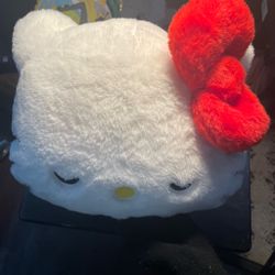 Hello kitty plushie