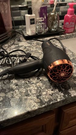 Foxybae Hair Dryer Black and Rose Gold