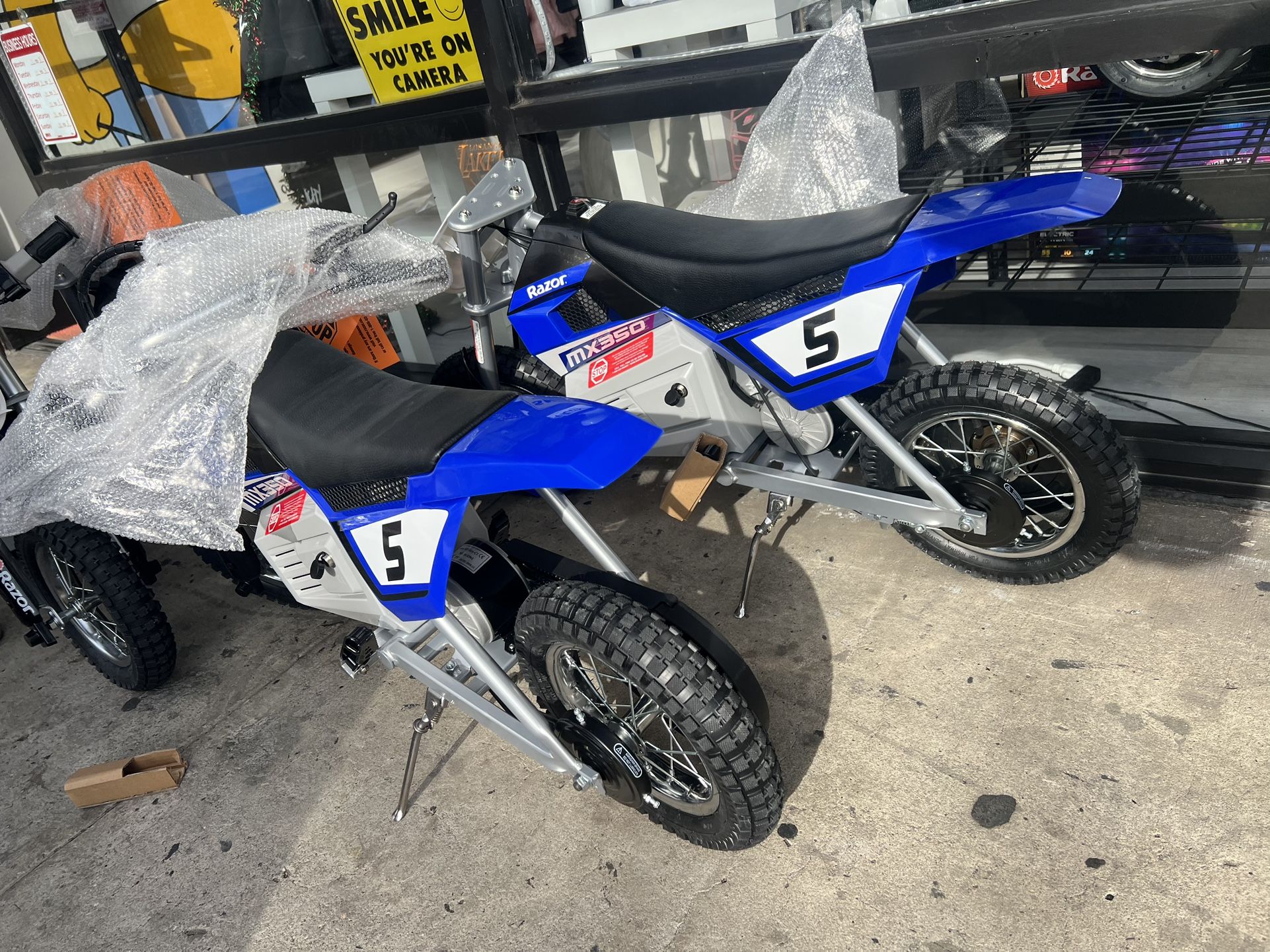 Brand new mx350 Razor electric Bike