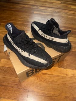 yeezy 350 oreo size 10.5